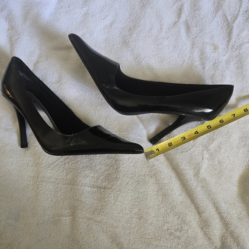 10W Black Patent Leather Stilettos euc